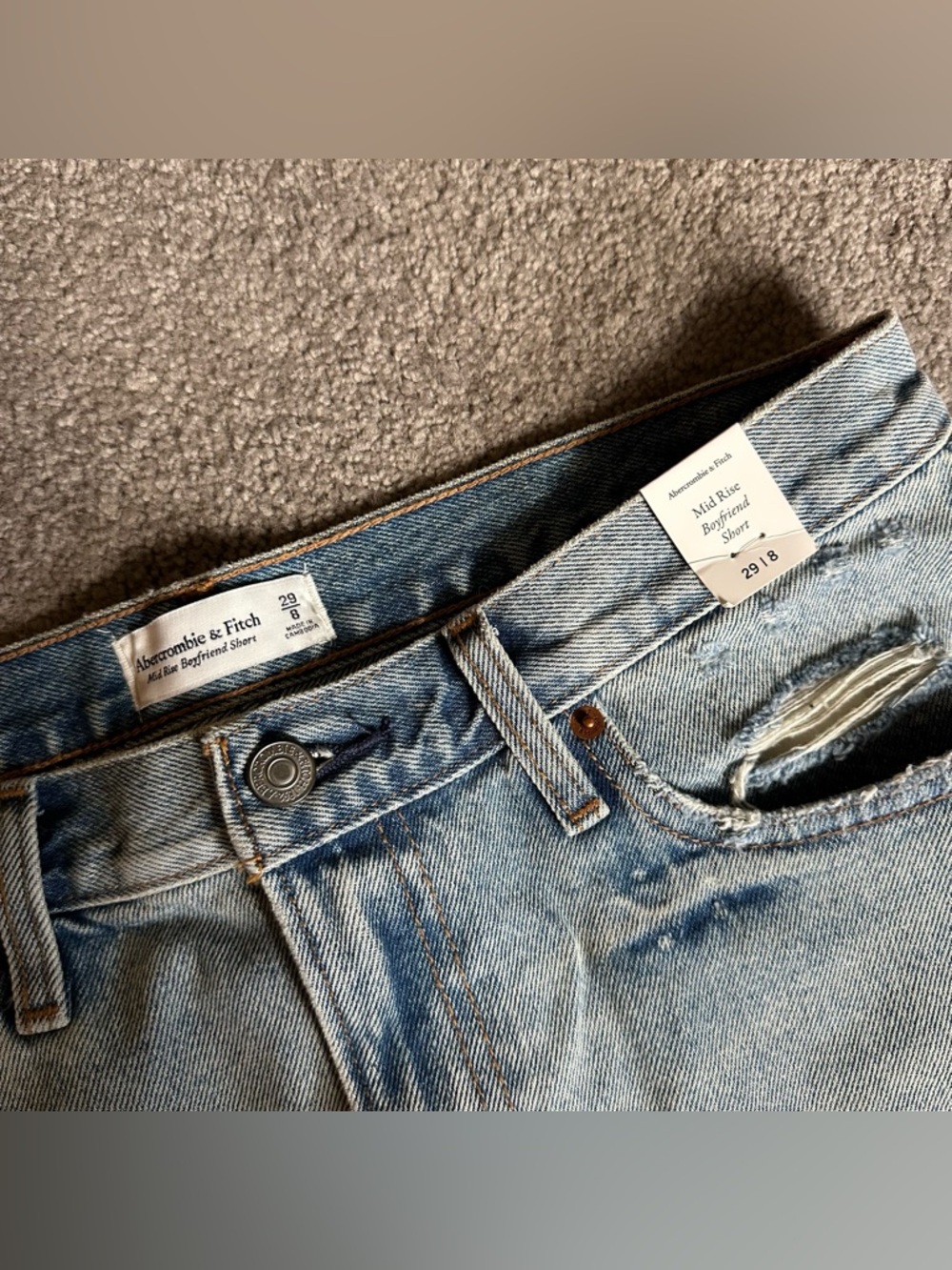 Abercrombie & Fitch Mid Rise Boyfriend Shorts - Picture 3 of 3
